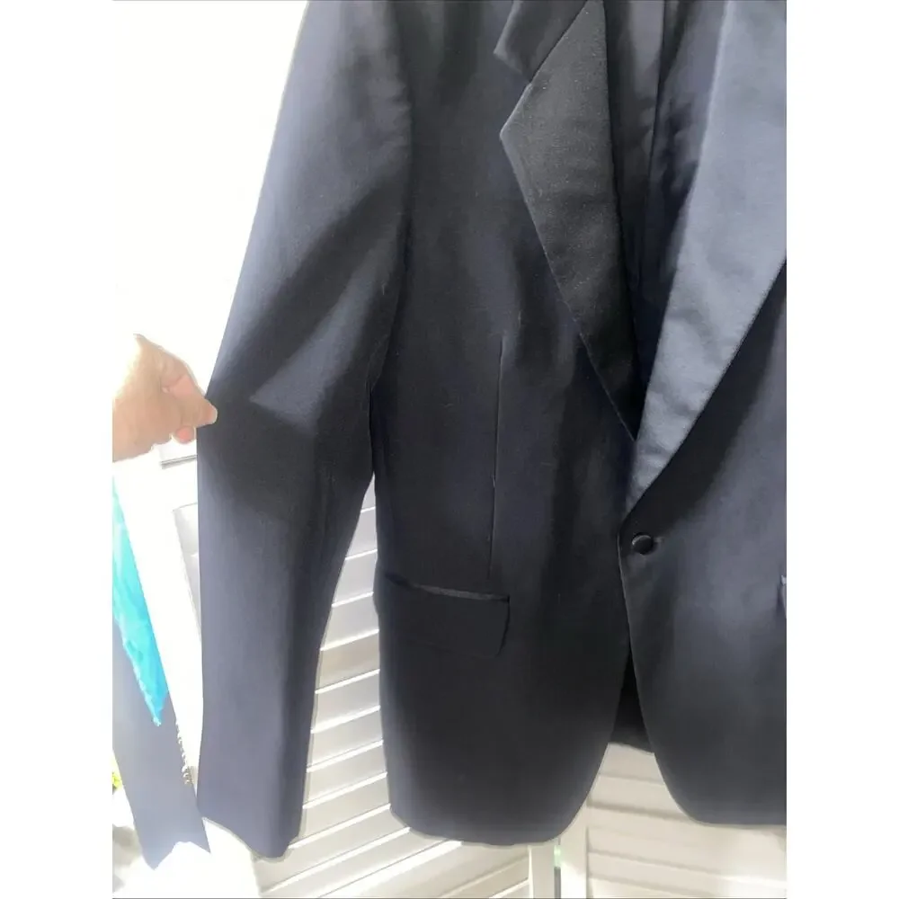N/A formal wear